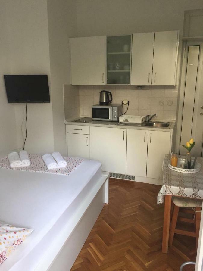 Apartment Jelas Makarska Extérieur photo