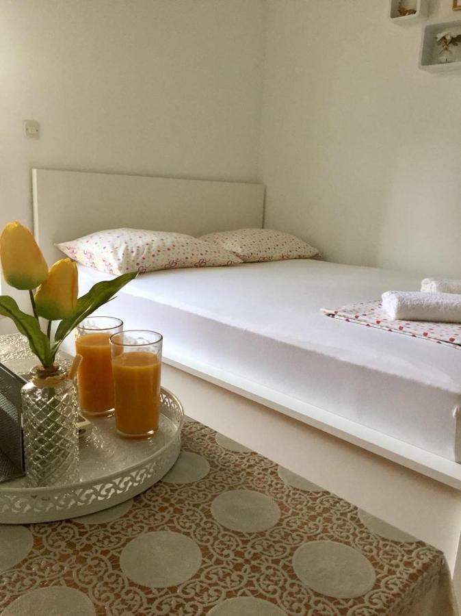 Apartment Jelas Makarska Extérieur photo